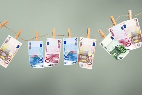  Zijn senioren spaarzaam?